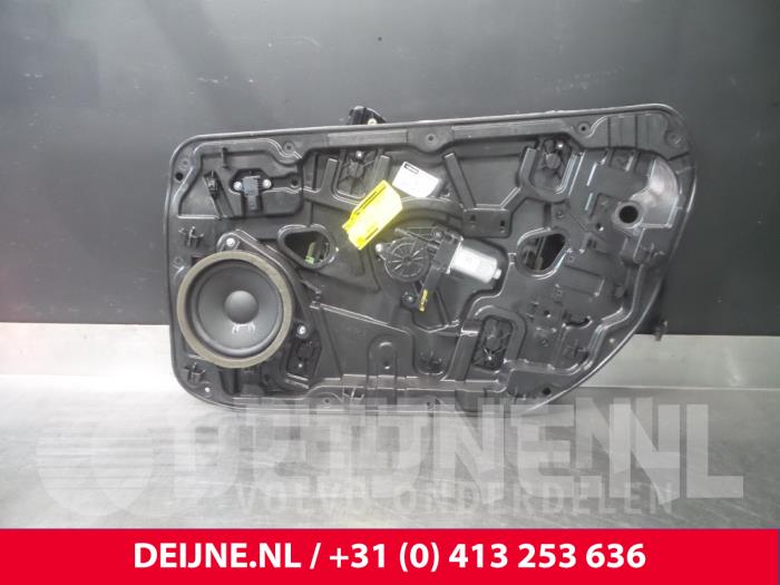Volvo V40 Fenstermechanik 4-türig rechts vorne O8215