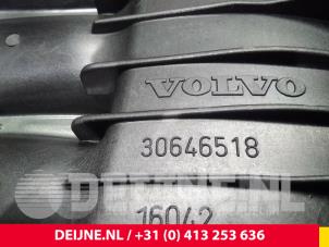 Volvo C70 Ansaugbrugge O8304 foto 3