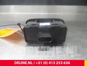 Volvo V90 Schakelaar achterklep O8404 foto 2