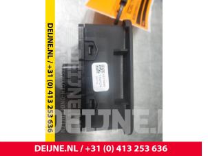 Volvo V90 Schakelaar achterklep O8404 foto 3