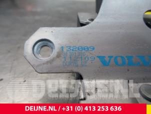 Volvo XC60 Tailgate lock mechanism O8739 photo 3