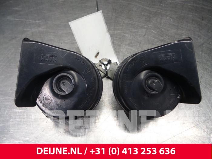 Volvo V70 Horn O8821