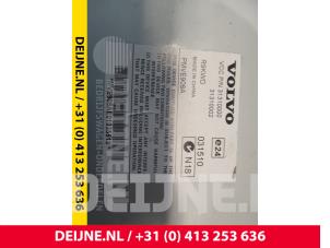 Volvo V50 Radio amplifier O8998 photo 2