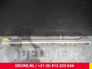 Volvo S80 Side skirt, left O9128 photo 3