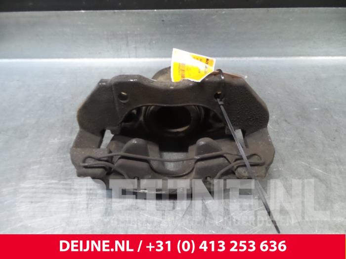 Volvo S40 Bremszange links vorne O9291