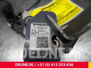 Volvo V90 Xenon hoogteregelaar O9645 foto 2