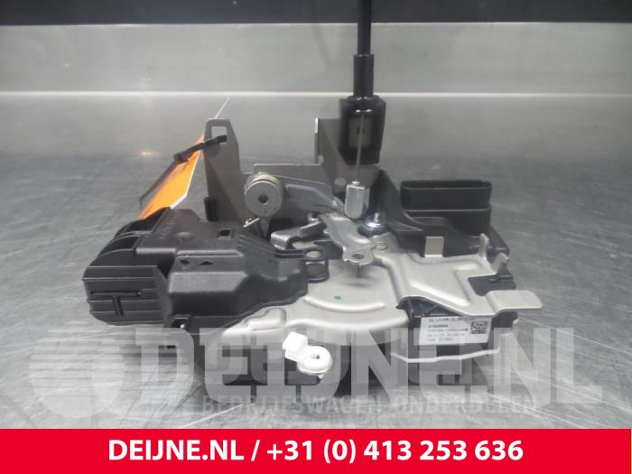 Volvo V90 Türschlossmechanik 4-türig links vorne O9761