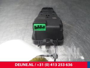 Volvo XC60 Bremsassistent Sensor O9779 foto 2
