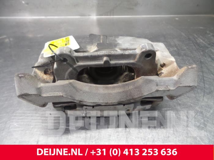 Volvo V70 Remklauw (Tang) links-voor O9804