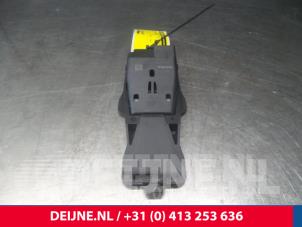 Volvo V40 Bremsassistent Sensor O9875 foto 2