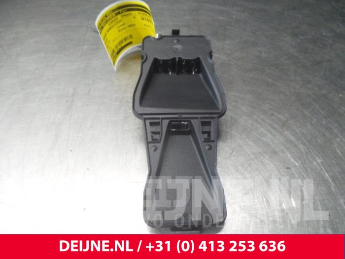 Volvo V40 Brake assist sensor O9878