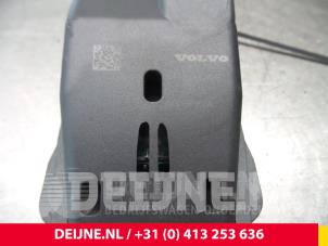 Volvo V40 Sensor Remassistent O9880 foto 2