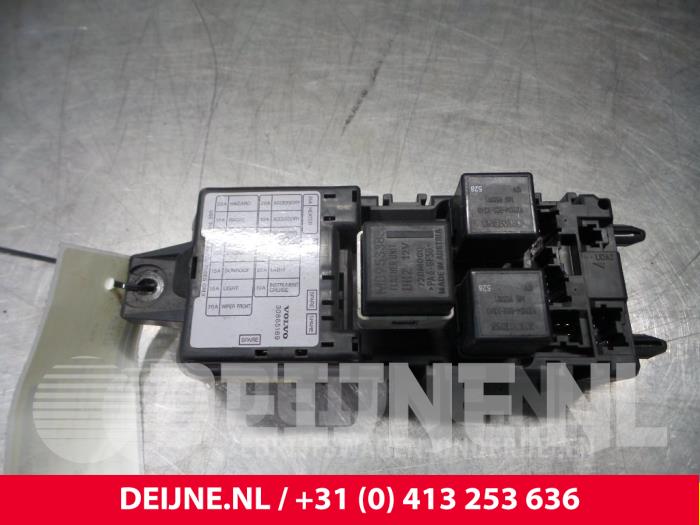 Volvo S40/V40 Fuse box O9918