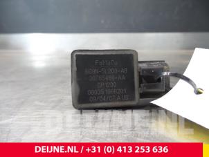Gebruikte Roetfilter sensor Volvo S80 (AR/AS) 2.4 D5 20V 180 AWD Prijs € 20,00 Margeregeling aangeboden door van Deijne Onderdelen Uden B.V.