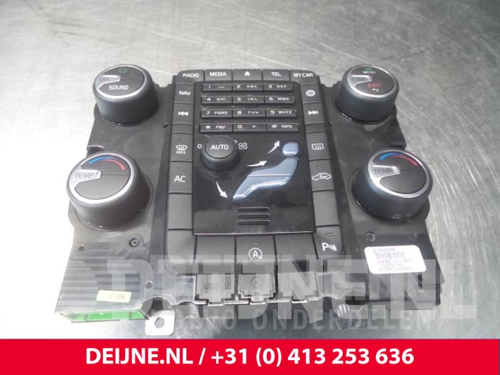 Volvo V60 Kachel Bedieningspaneel O10274