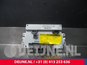 Volvo V70 Display Multi Media regelunit O10387 foto 2