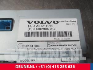 Volvo V70 Displays Multi Media Anzeige O10390 foto 3