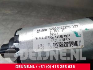 Volvo XC70 Scheibenwischermotor hinten O5831 foto 3