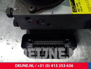 Volvo V70 ABS pump O7489 photo 3