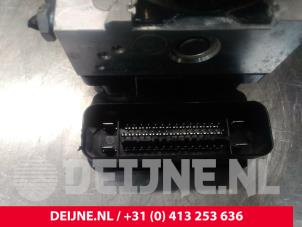 Volvo V40 ABS Pomp O7800 foto 3