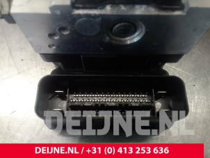 Volvo V40 ABS Pumpe O7808 foto 3
