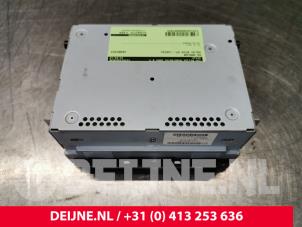 Volvo XC70 CD player O7924 photo 2
