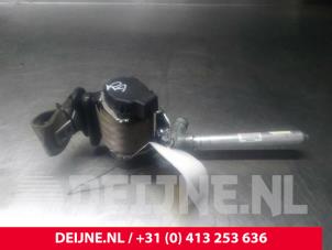 Volvo V70 Veiligheidsgordel rechts-achter O9317 foto 3