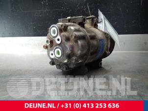 Volvo V50 Air conditioning pump O10613 photo 2
