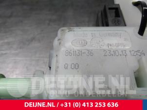 Volvo V60 Tankklep Vergrendelingsmotor O10741 foto 3