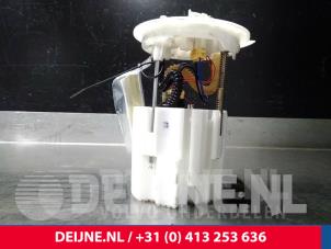 Gebruikte Tank element Pomp Volvo V60 I (FW/GW) 2.4 D6 20V Plug-in Hybrid AWD Prijs € 50,00 Margeregeling aangeboden door van Deijne Onderdelen Uden B.V.