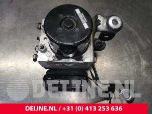 Gebruikte ABS Pomp Volvo V70 (BW) 2.0 D3 20V Prijs € 100,00 Margeregeling aangeboden door van Deijne Onderdelen Uden B.V.