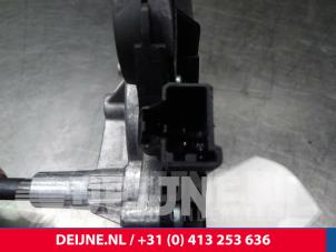Volvo V60 Ruitenwissermotor achter O10972 foto 3