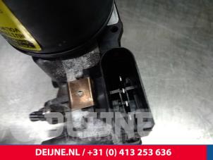 Volvo V60 Ruitenwissermotor voor O10973 foto 3