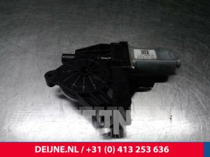 Volvo V60 Door window motor O11032 photo 2