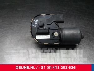 Volvo V60 Front wiper motor O11033 photo 2
