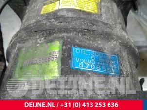 Volvo V70 Air conditioning pump O11060 photo 3
