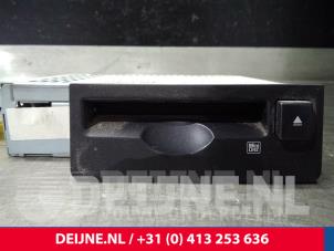 Volvo XC90 Minidisc-Player O11201 foto 3