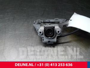 Gebruikte Camera voorzijde Volvo XC60 I (DZ) 2.4 D5 20V AWD Prijs € 150,00 Margeregeling aangeboden door van Deijne Onderdelen Uden B.V.