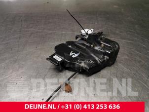 Volvo S40 Deurslot Mechaniek 4Deurs rechts-achter O11396 foto 2