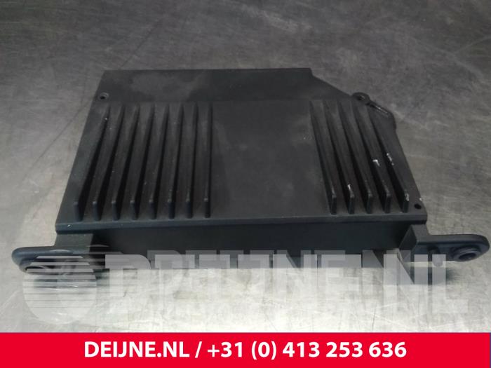 Volvo V90 Radioverstärker O11455