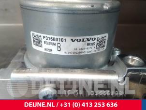 Volvo V90 ABS Pomp O11463 foto 3