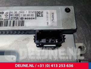 Volvo V40 Display Multi Media control unit O11663 photo 3