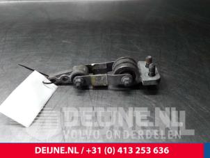 Volvo V70 Motorsteun O11757 foto 2