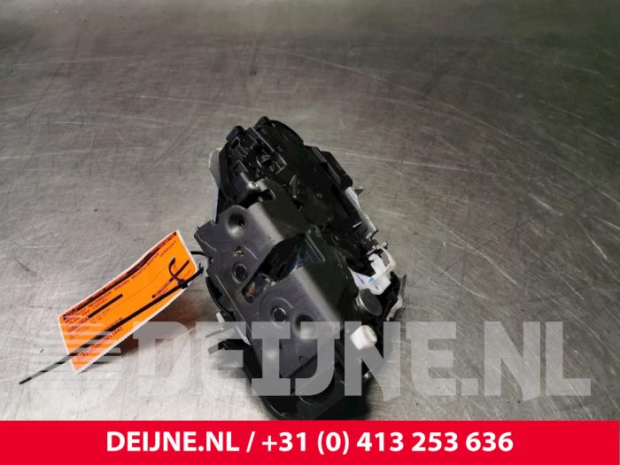 Volvo V50 Deurslot Mechaniek 4Deurs rechts-achter O11842