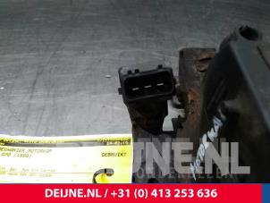 Volvo C70 Bonnet lock mechanism O12018 photo 3