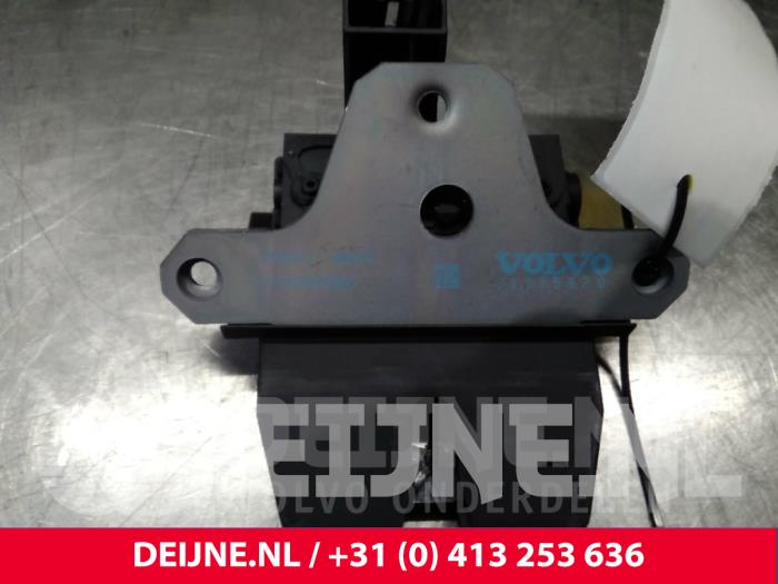 Volvo V40 Slotmechaniek Achterklep O12088