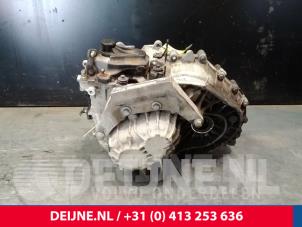 Volvo V70 Versnellingsbak O12250 foto 3