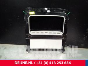 Gebruikte Schuifdak Volvo V70 (BW) 2.0 D3 20V Prijs € 100,00 Margeregeling aangeboden door van Deijne Onderdelen Uden B.V.