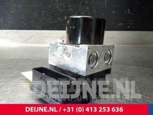 Volvo V70 ABS Pomp O12526 foto 2