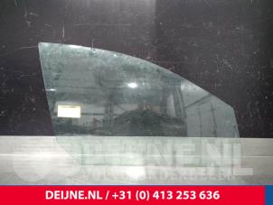 Gebruikte Deurruit 4Deurs rechts-voor Volvo V70 (BW) 2.4 D5 20V AWD Prijs € 50,00 Margeregeling aangeboden door van Deijne Onderdelen Uden B.V.